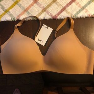 NEVER WORN - Knix WingWoman Wire Free Bra